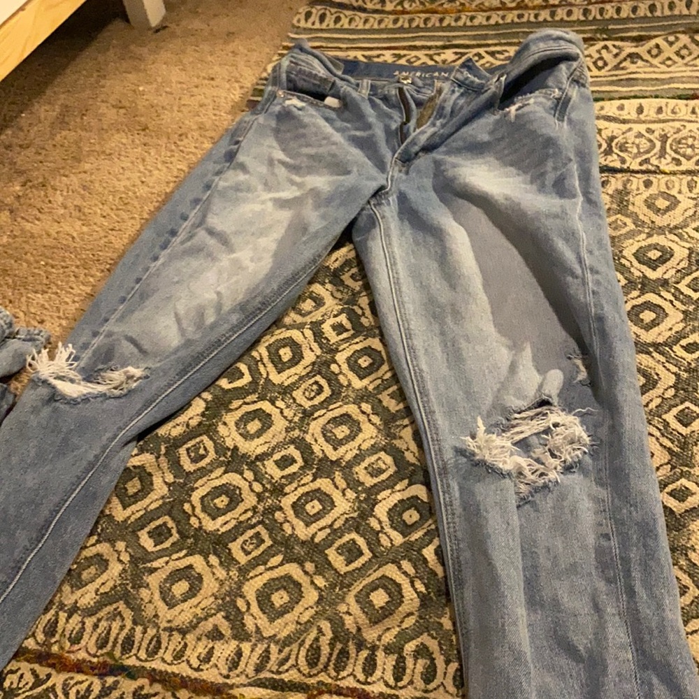 American eagle mom jeans size 2 !!